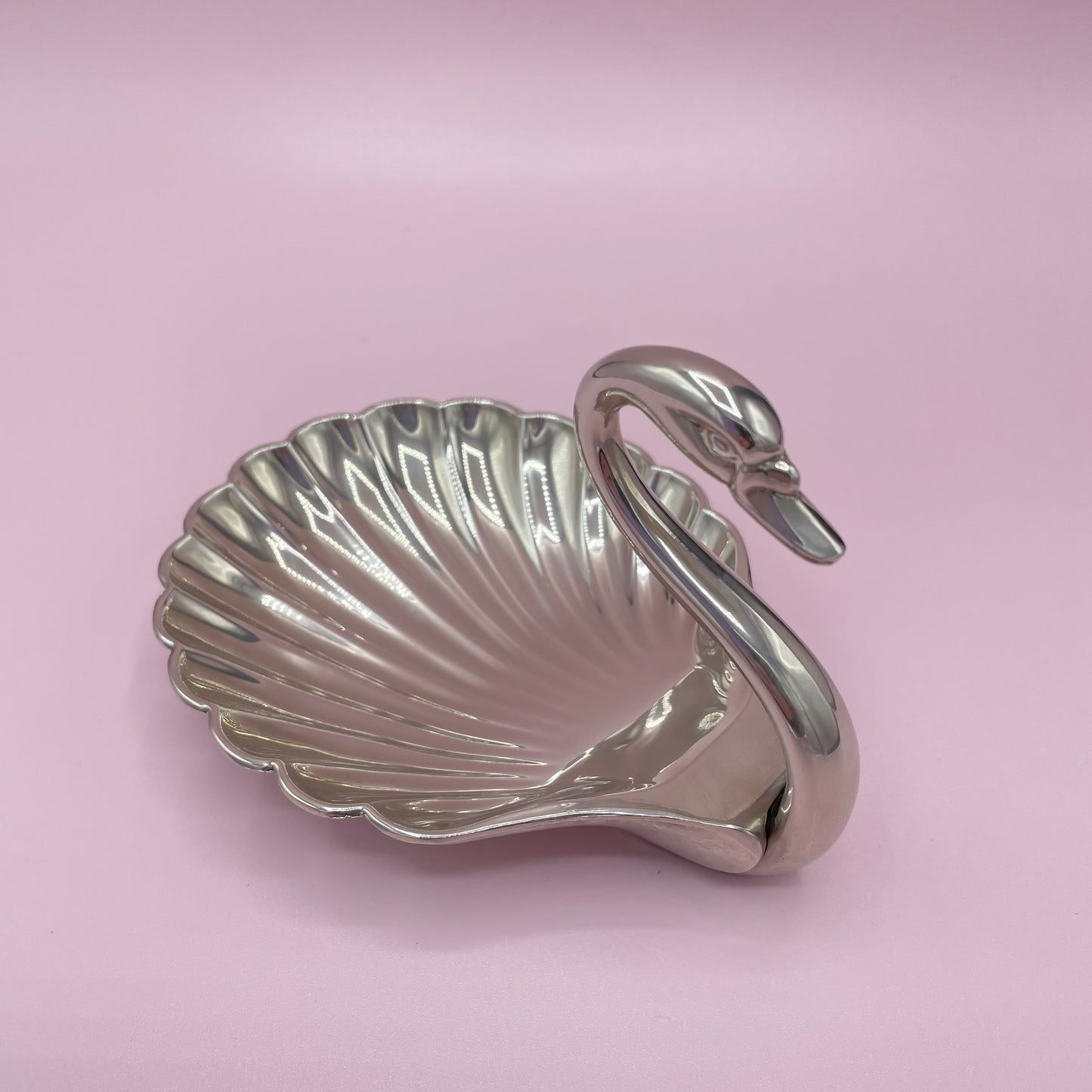 Silver Scallop Swan Ashtray