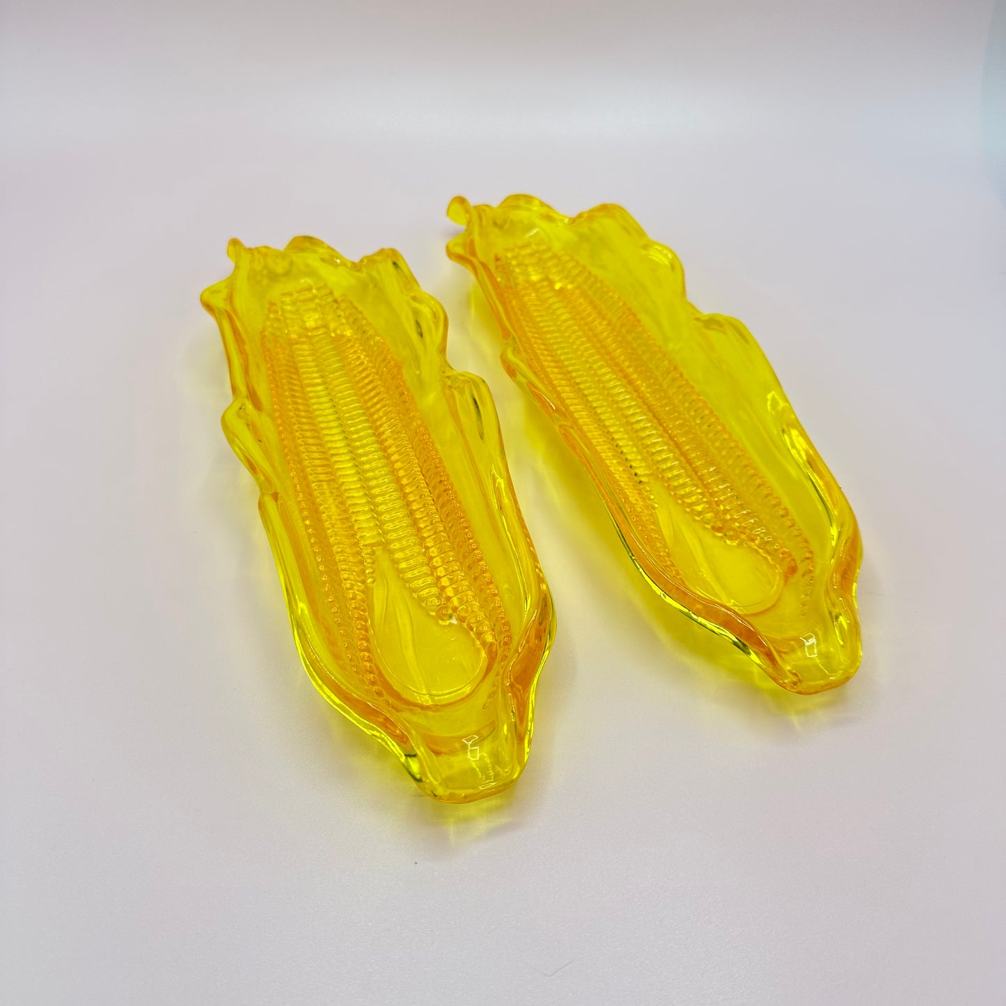 Plastic Yellow Corn Dishes