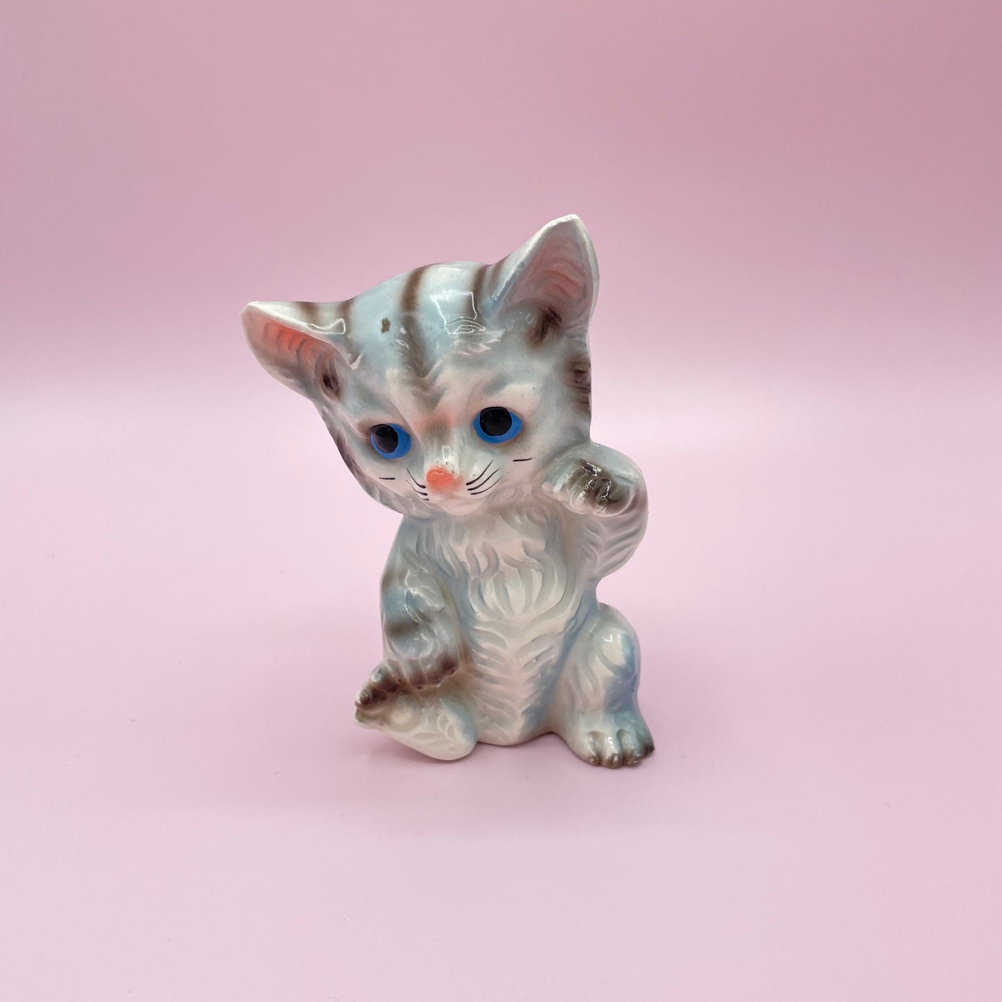 Blue Kitsch Kitten