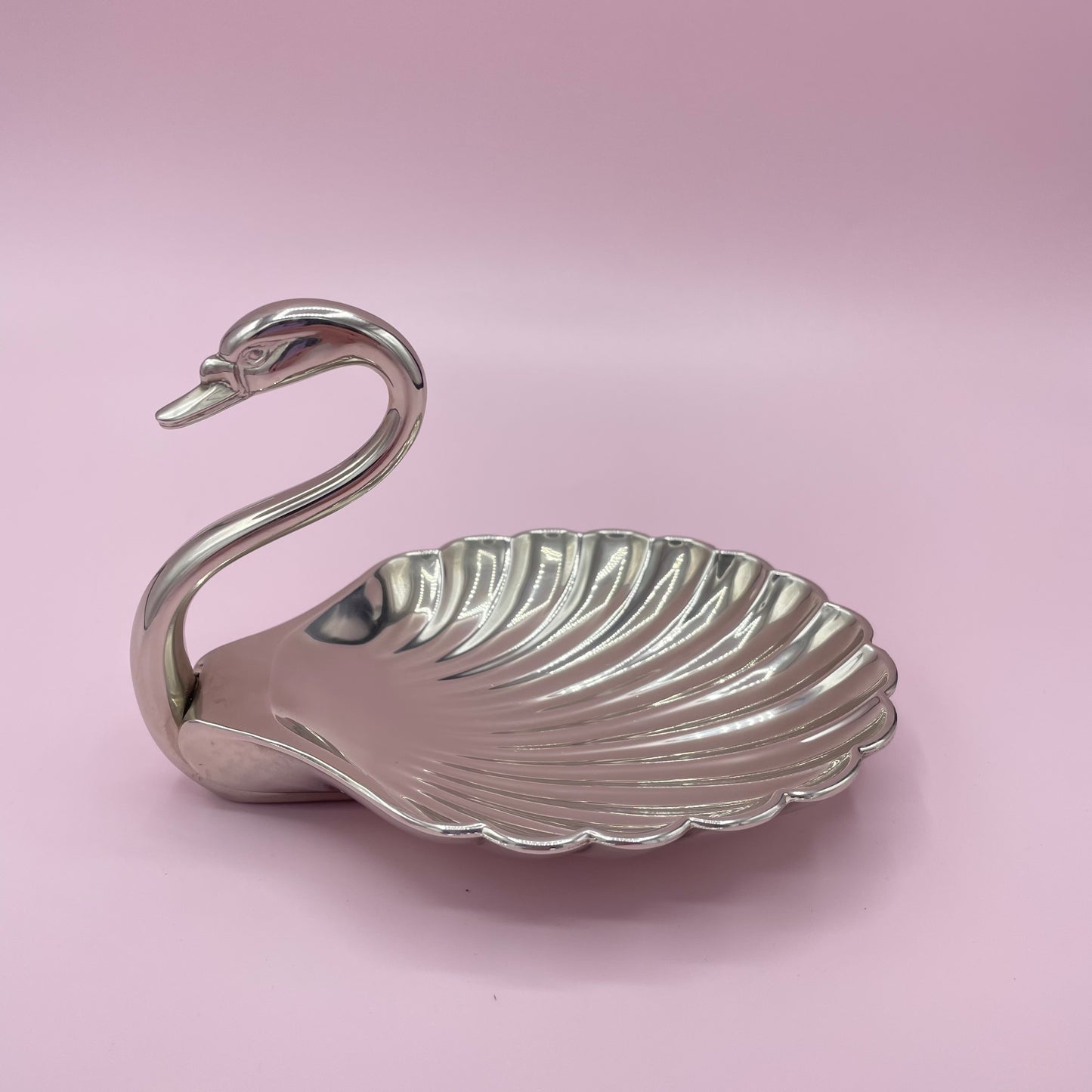 Silver Scallop Swan Ashtray