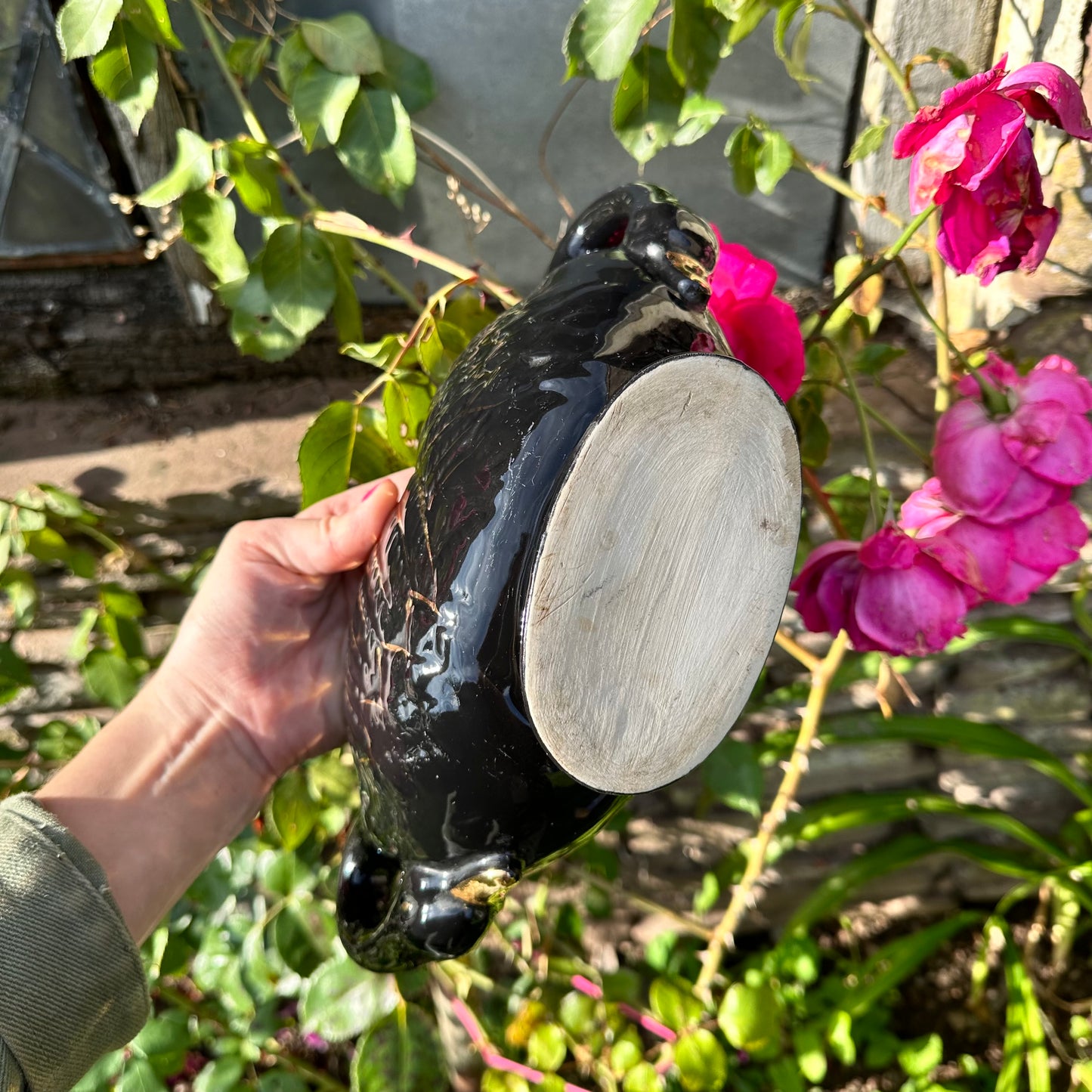 Black Swan Handle Mantle Bowl