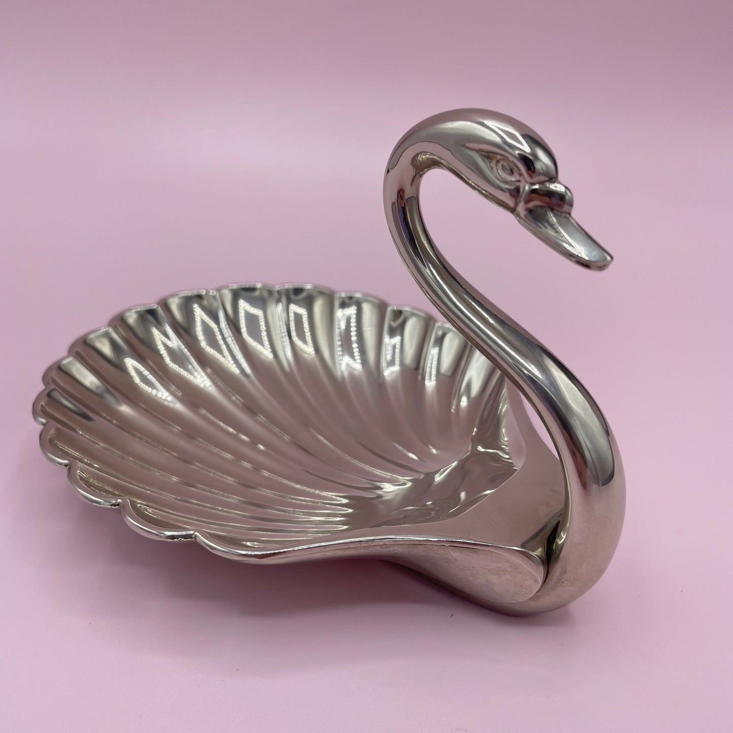 Silver Scallop Swan Ashtray