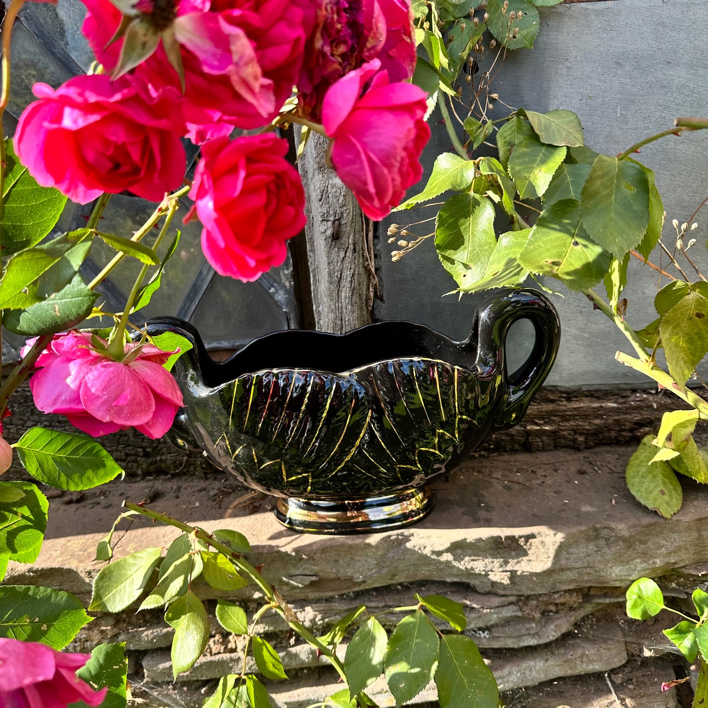 Black Swan Handle Mantle Bowl