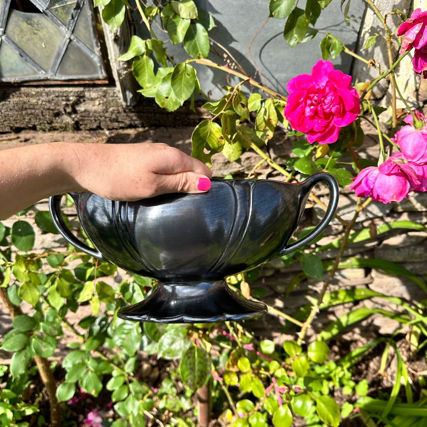 Beswick Black Mantle Bowl