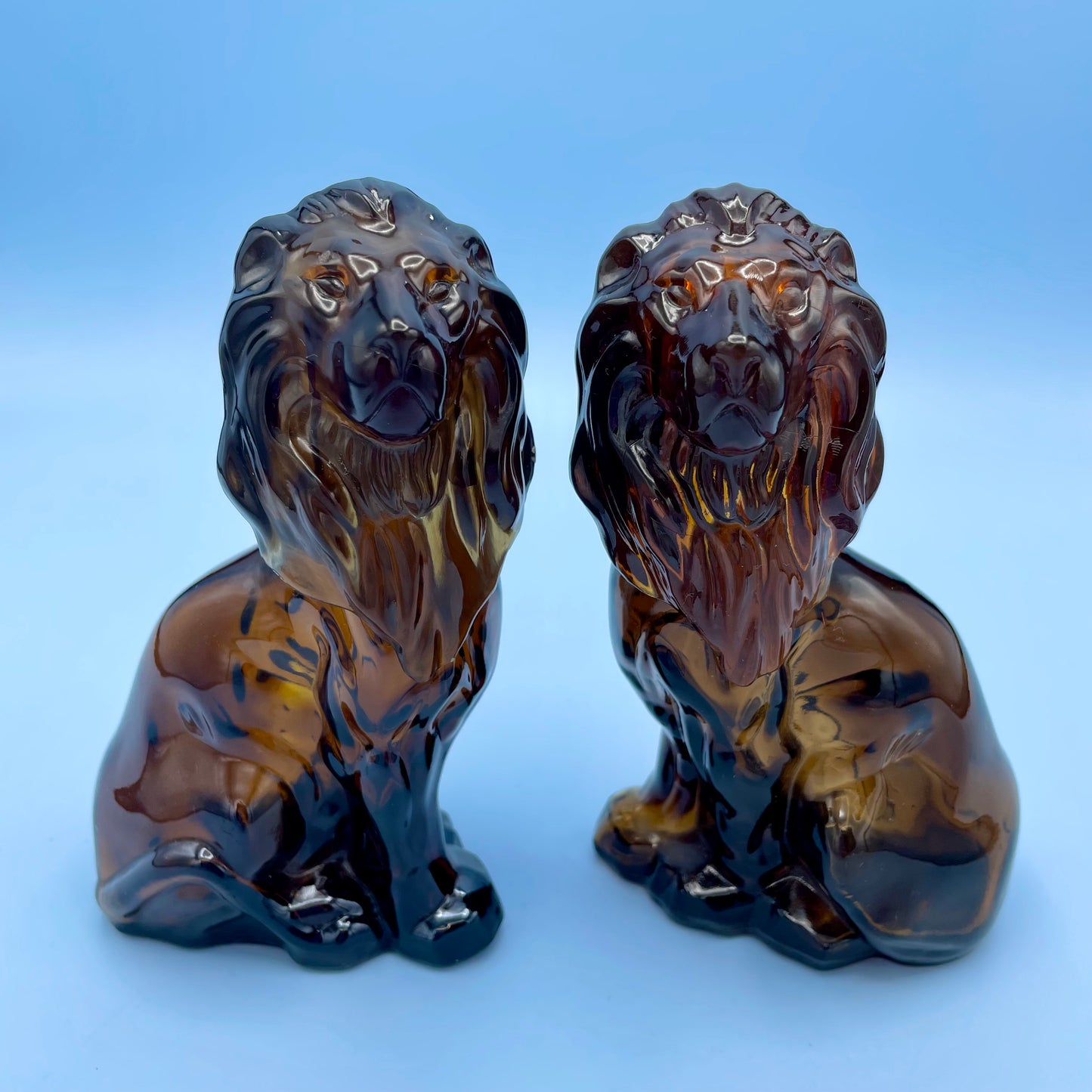 Avon Glass Lion