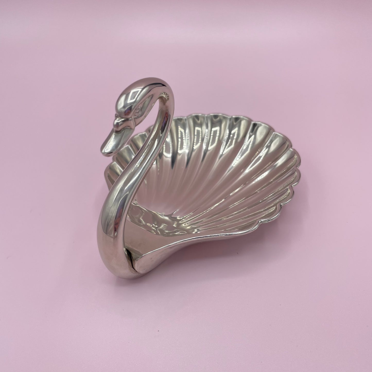 Silver Scallop Swan Ashtray