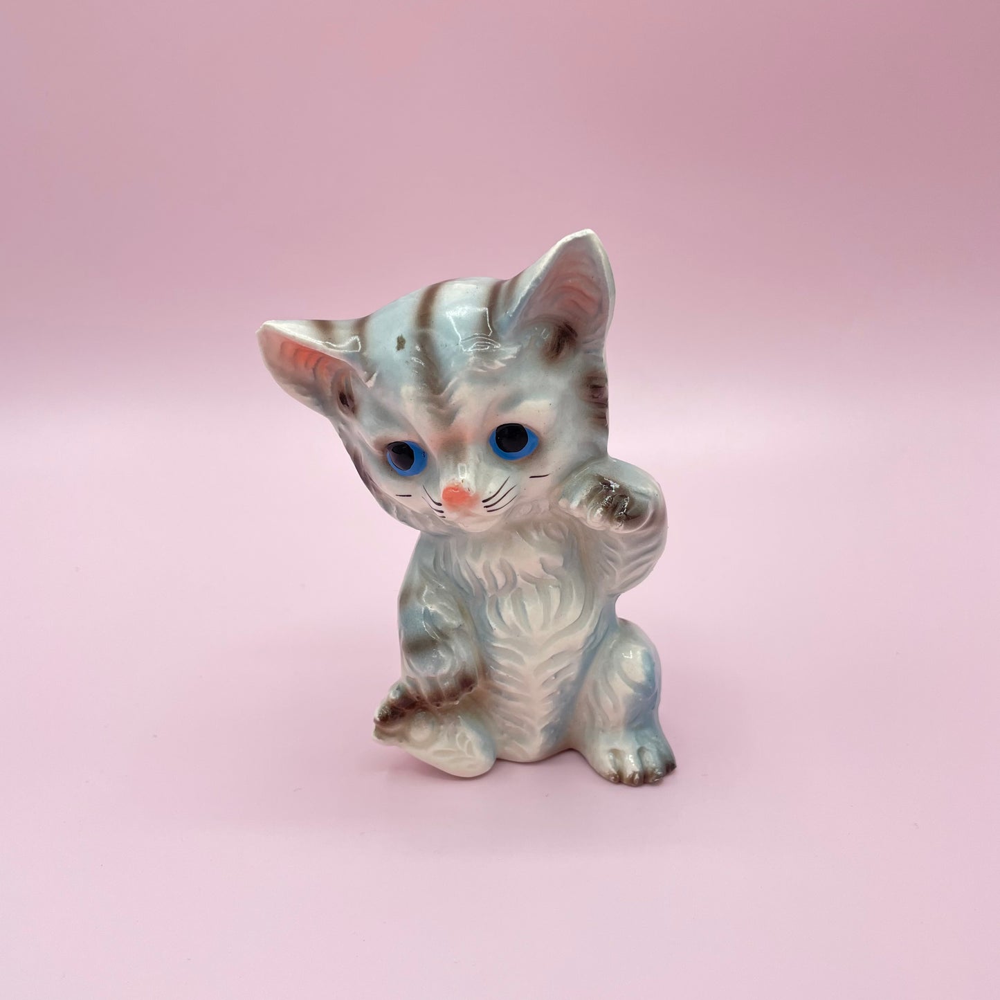 Blue Kitsch Kitten