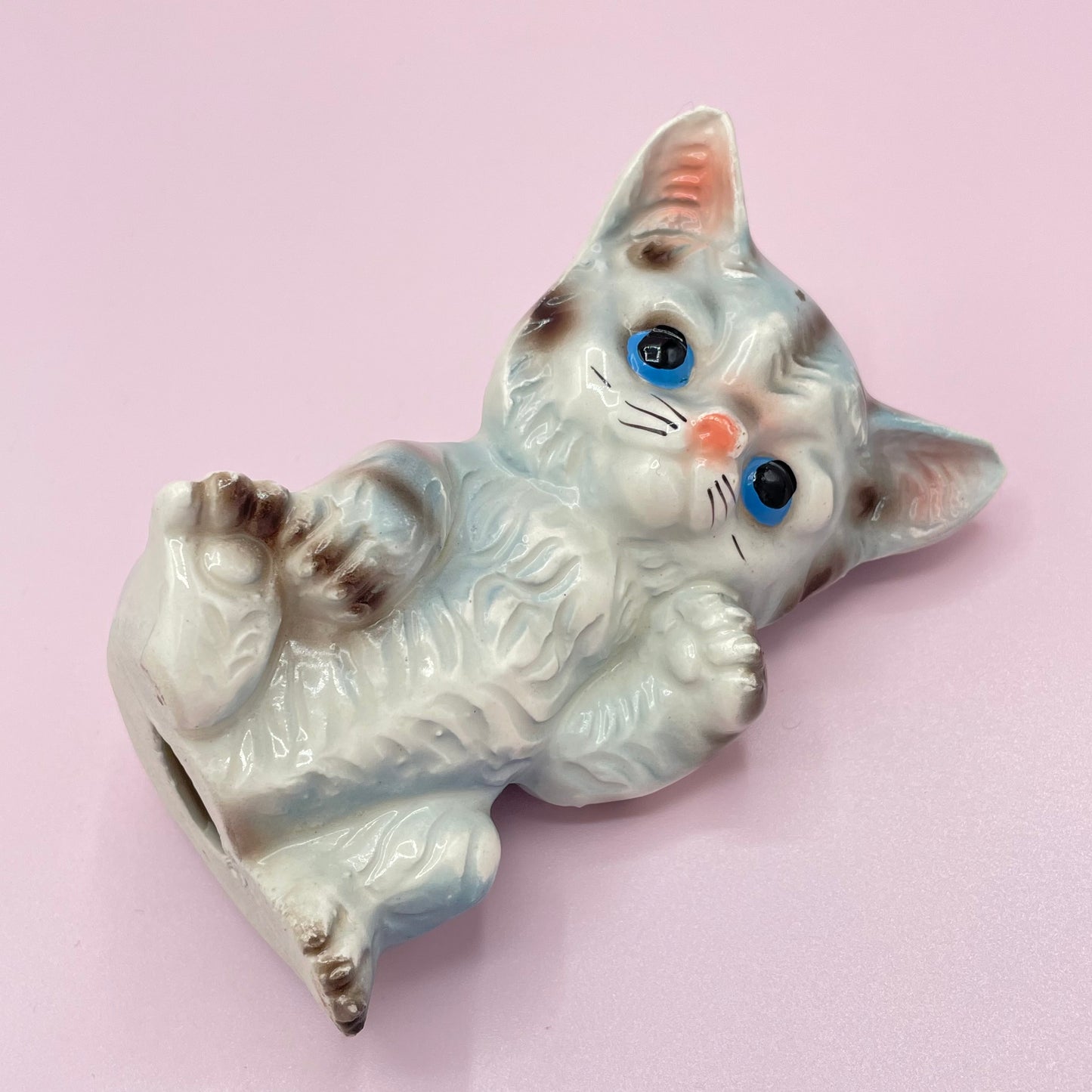 Blue Kitsch Kitten