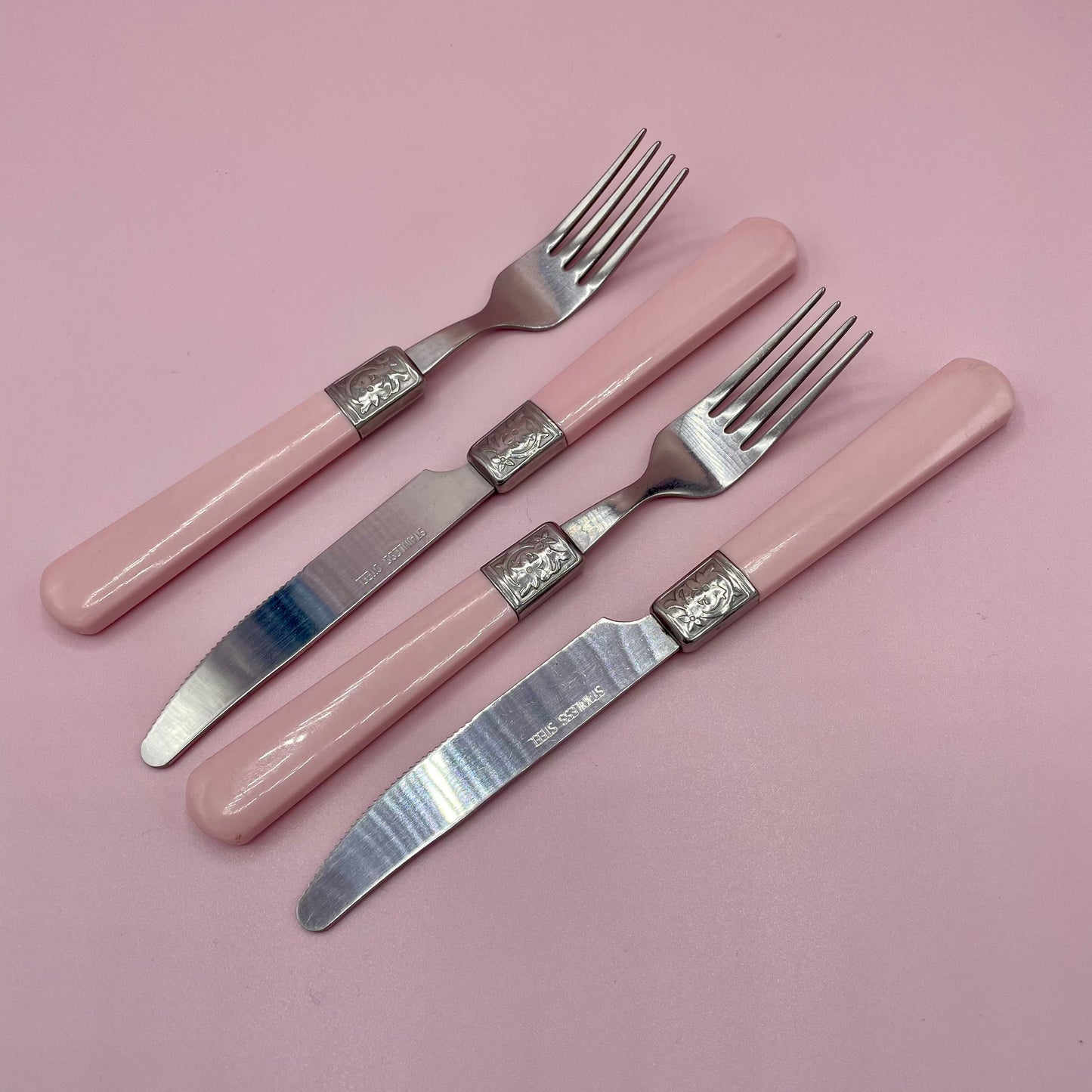 Pink Handle Knife & Fork Set (4)