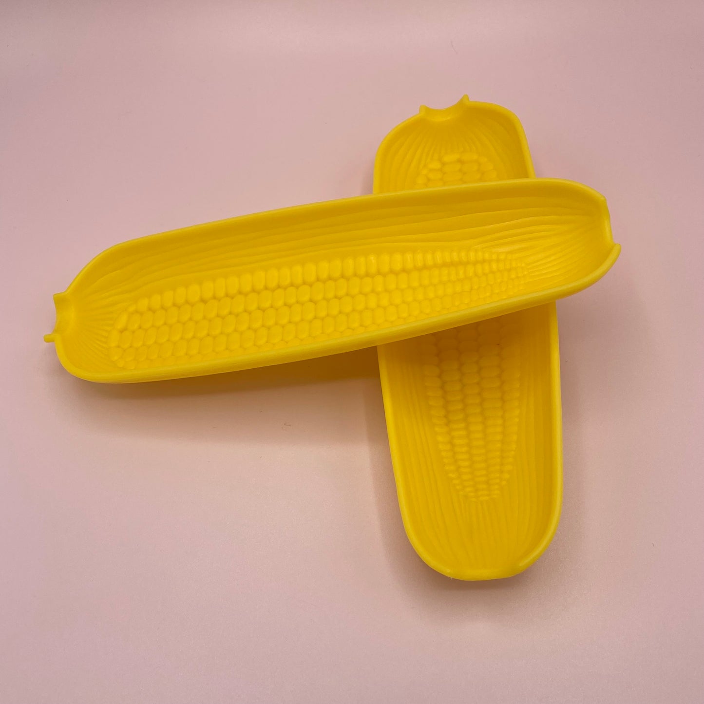 Retro Plastic Corn Plates