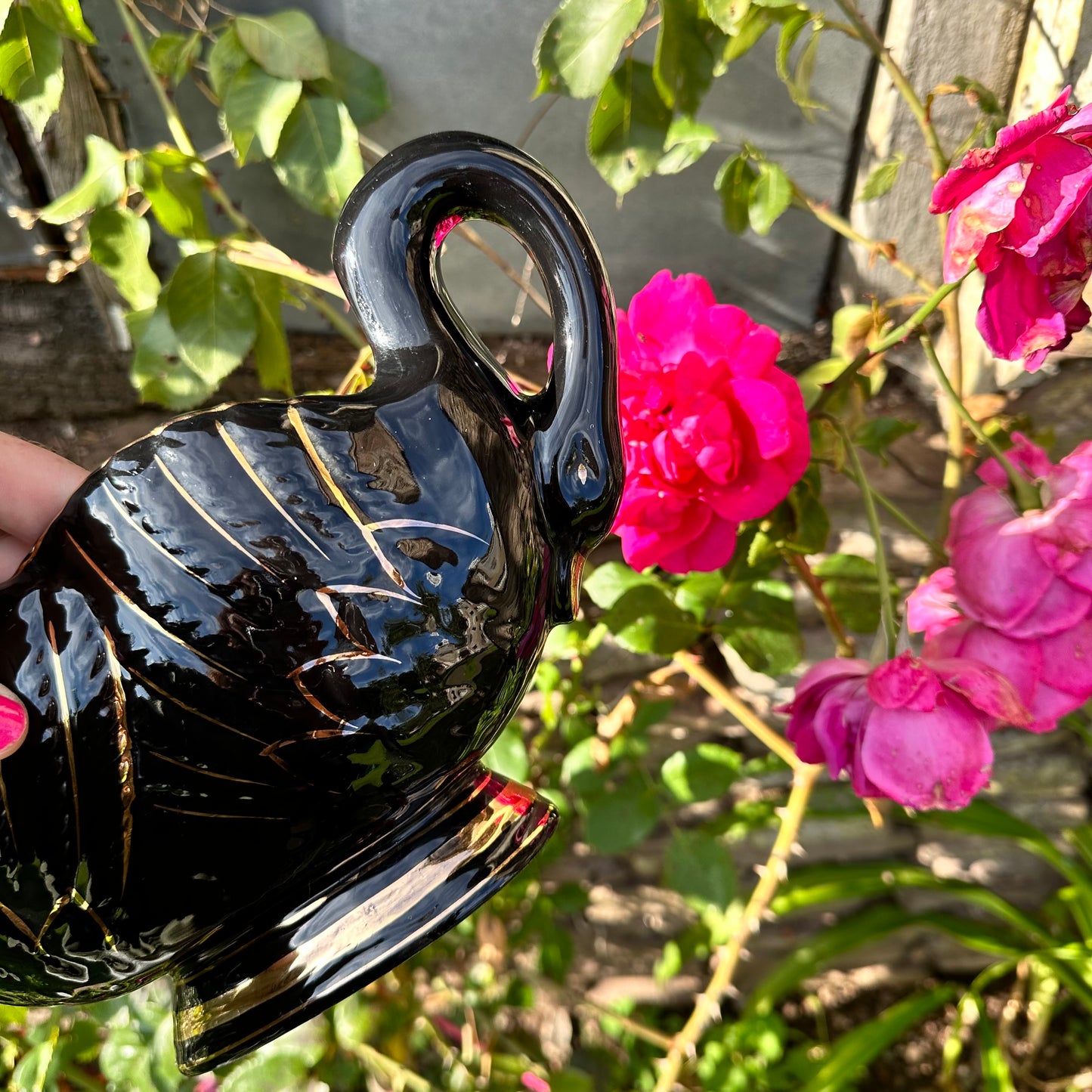 Black Swan Handle Mantle Bowl