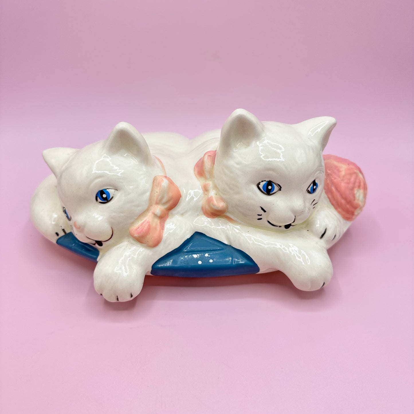 Kitsch Kittens Ceramic Storage Jar