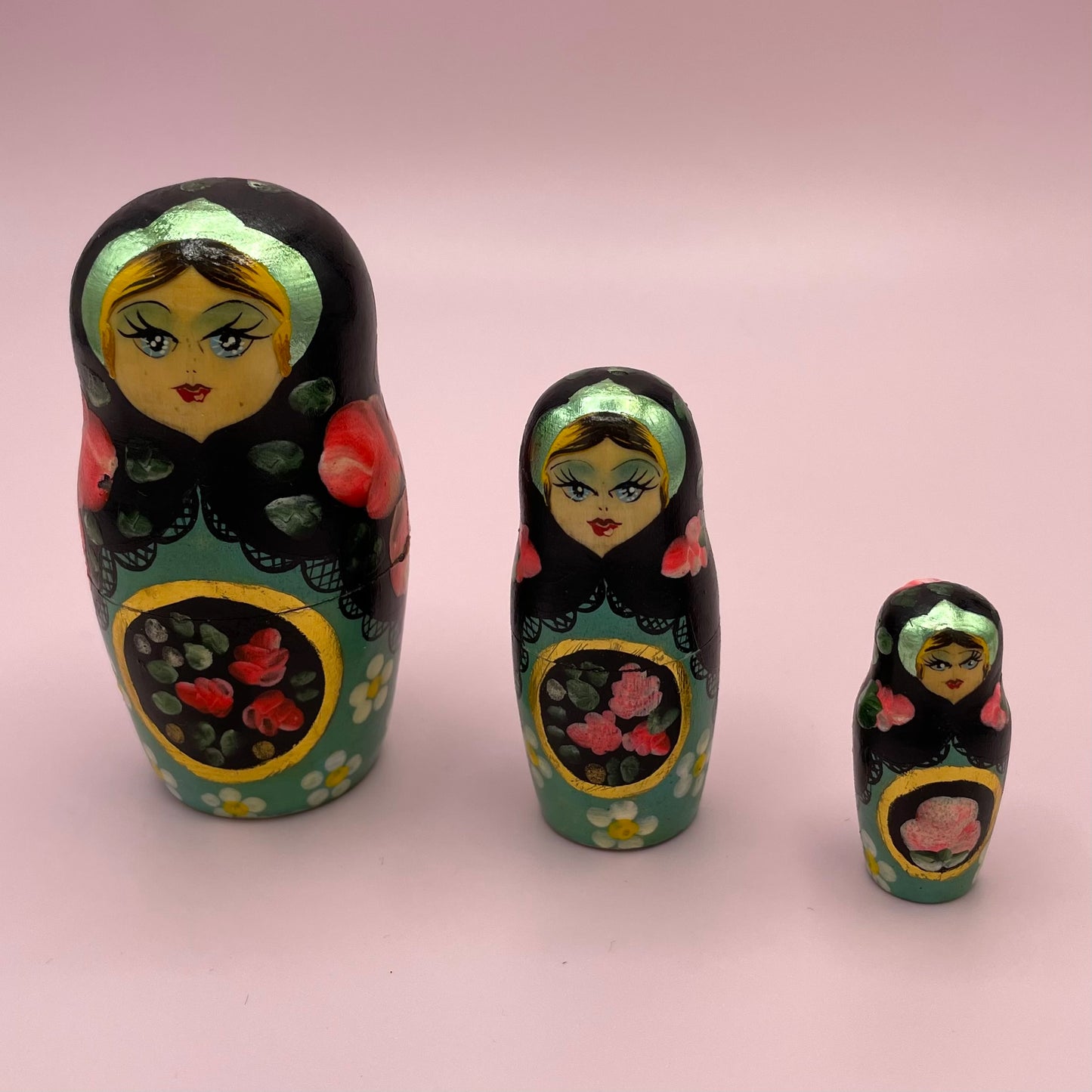 Russian nesting Dolls (5)