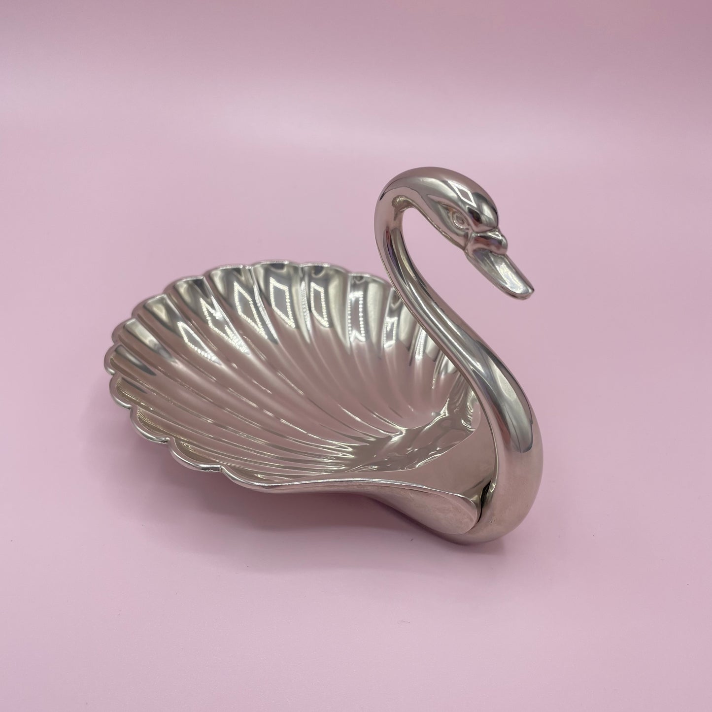 Silver Scallop Swan Ashtray