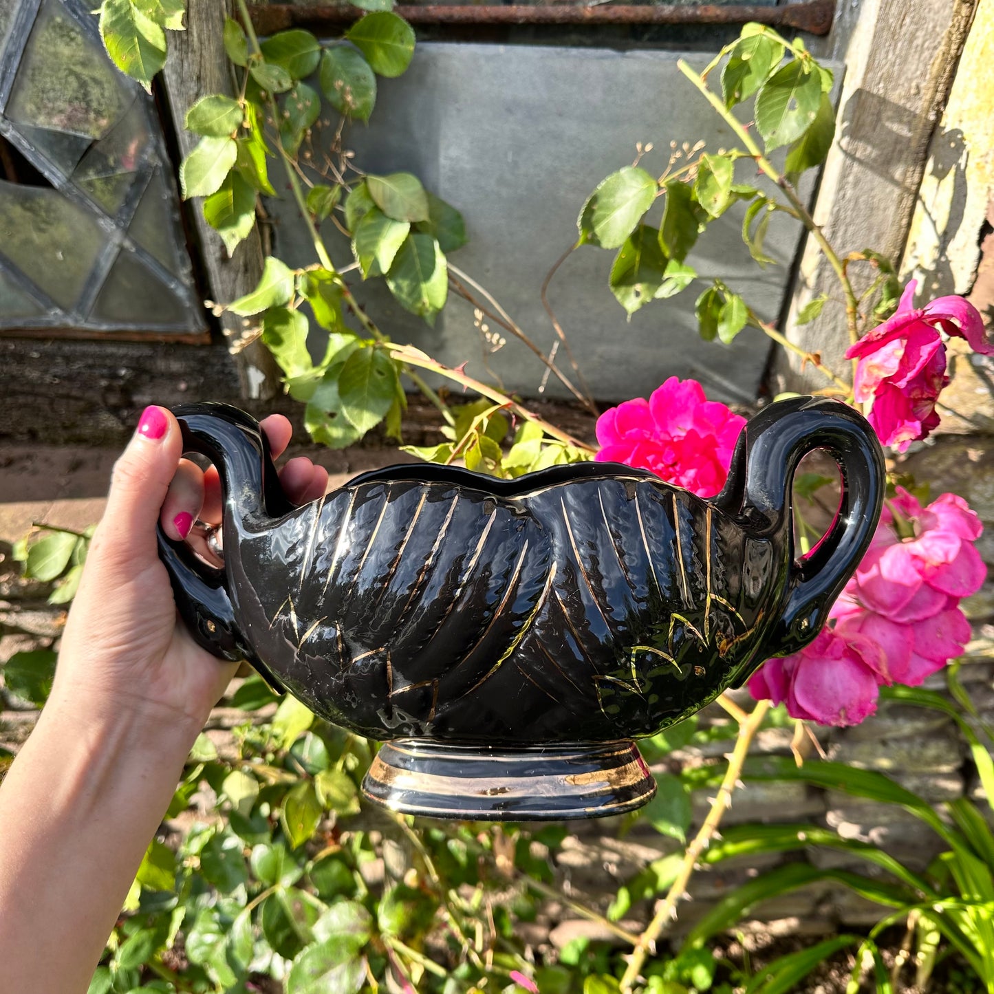 Black Swan Handle Mantle Bowl