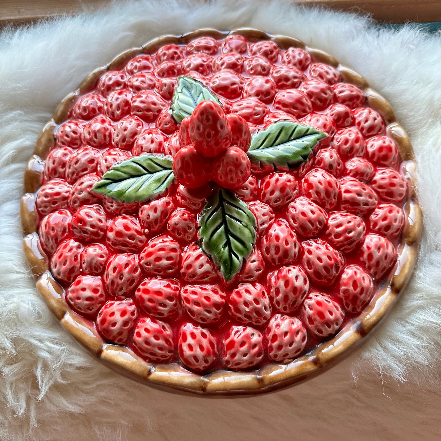 Strawberry Pie Dish