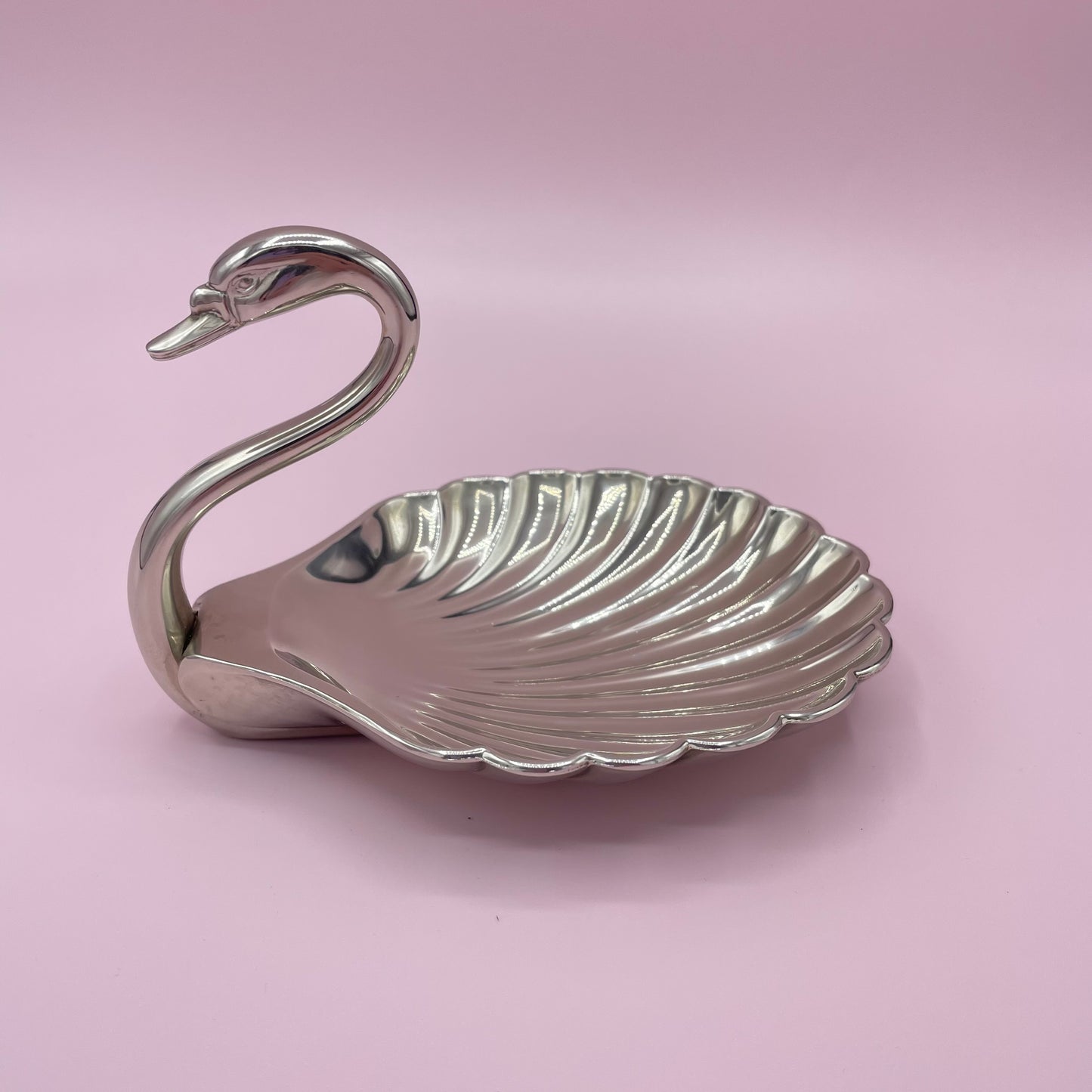 Silver Scallop Swan Ashtray