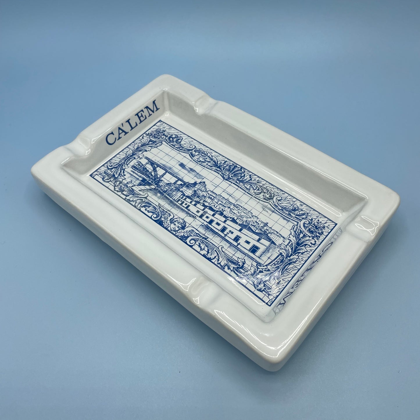 White & Blue Ca'lem Ashtray