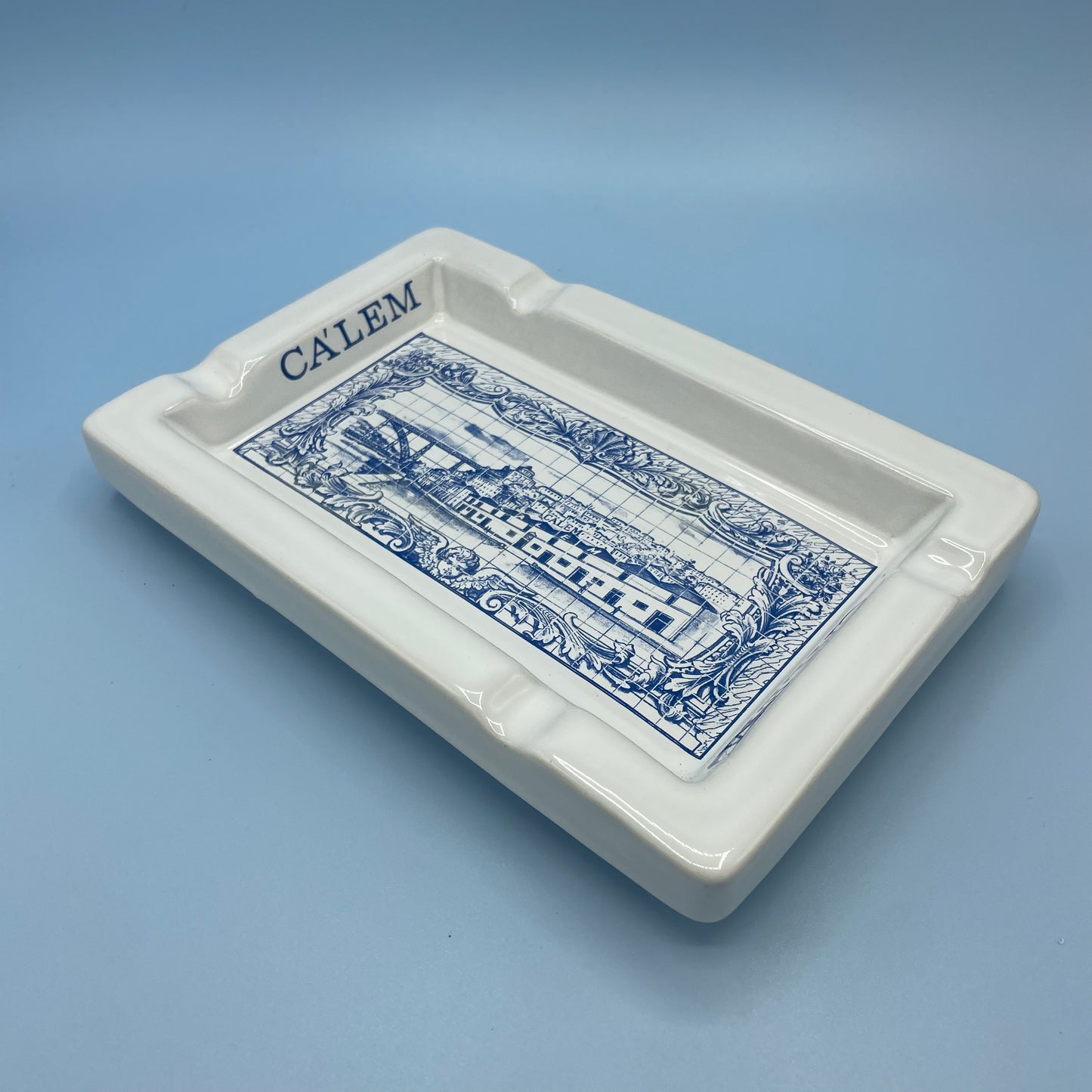 White & Blue Ca'lem Ashtray