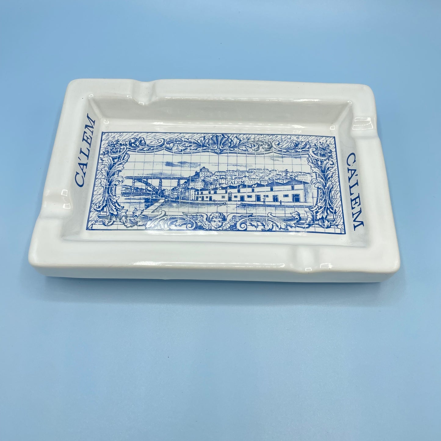 White & Blue Ca'lem Ashtray