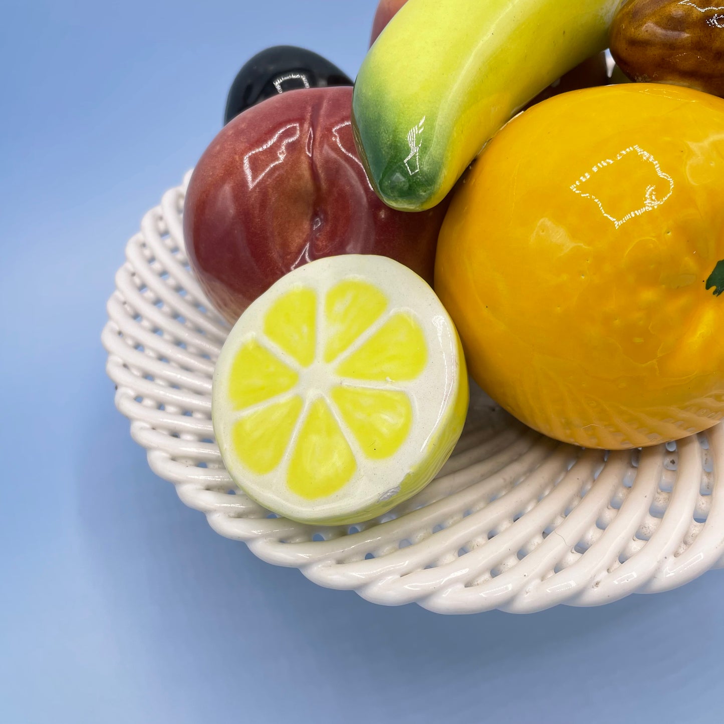 Faux Fruit Display Lattice Dish (Medium)