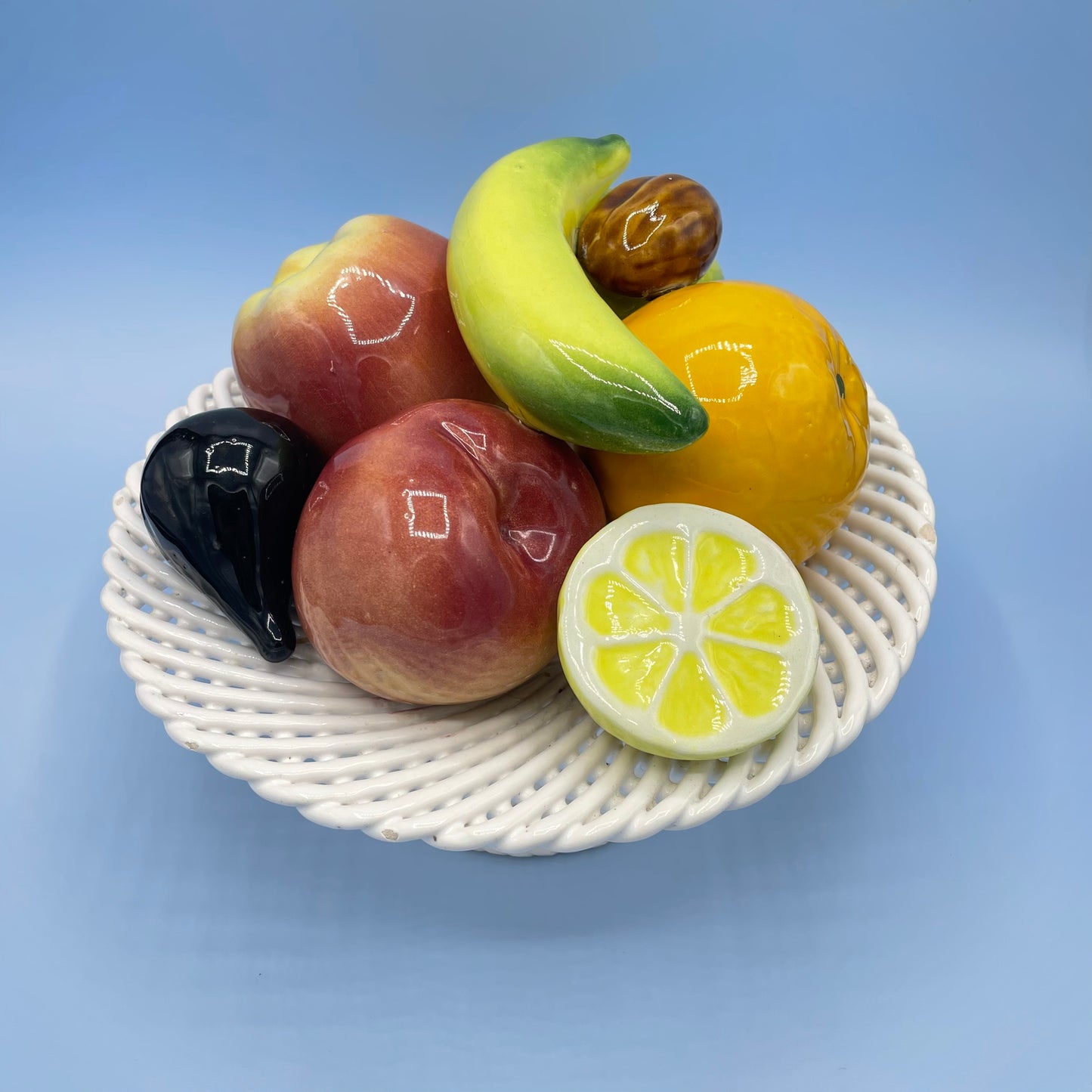 Faux Fruit Display Lattice Dish (Medium)