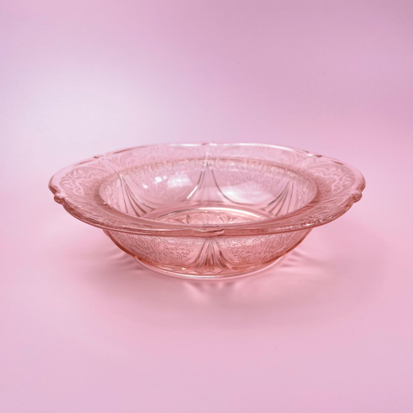 Hazel Atlas Small Bowl With Lid Royal Lace