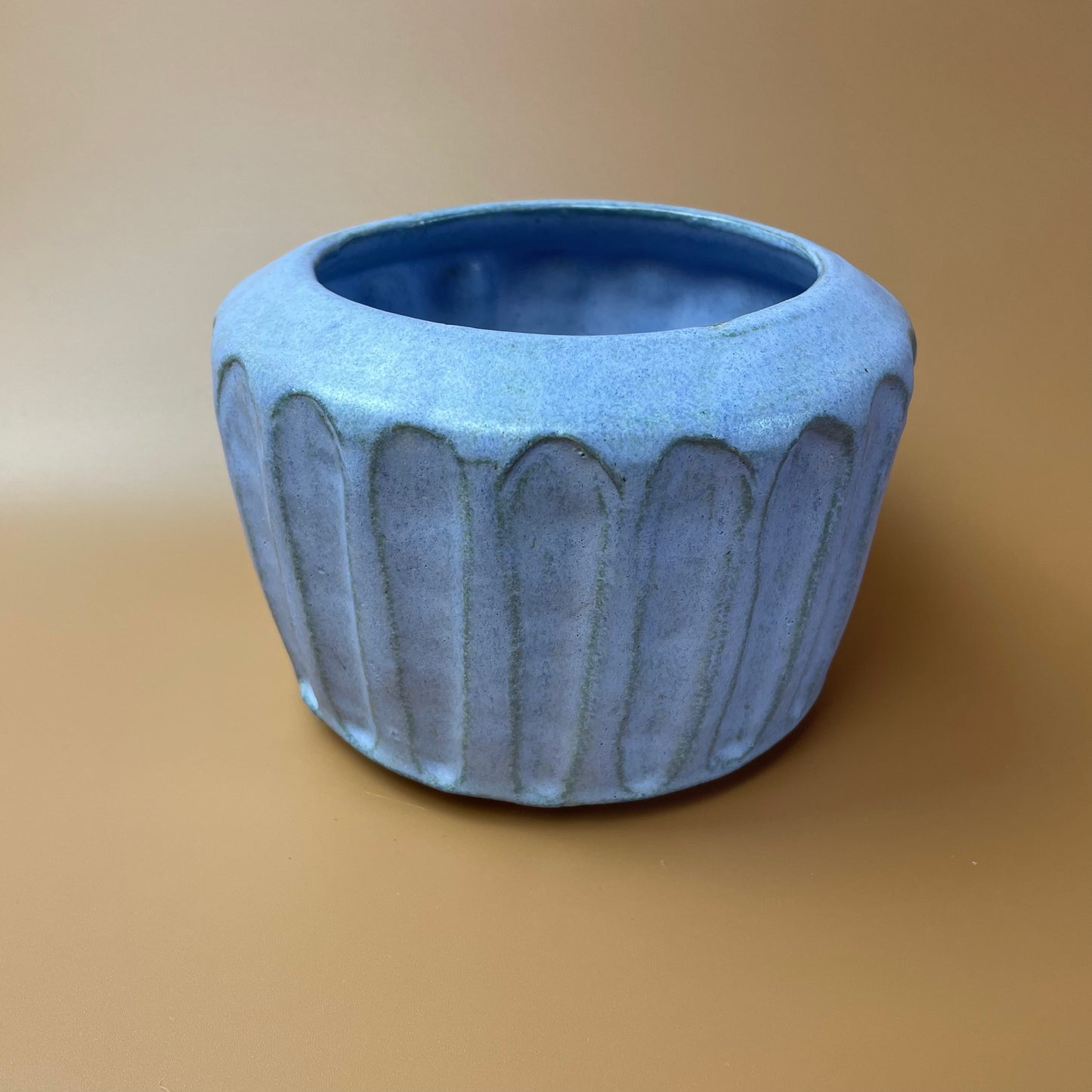 Rustic Style Blue Pottery Pot With Lid