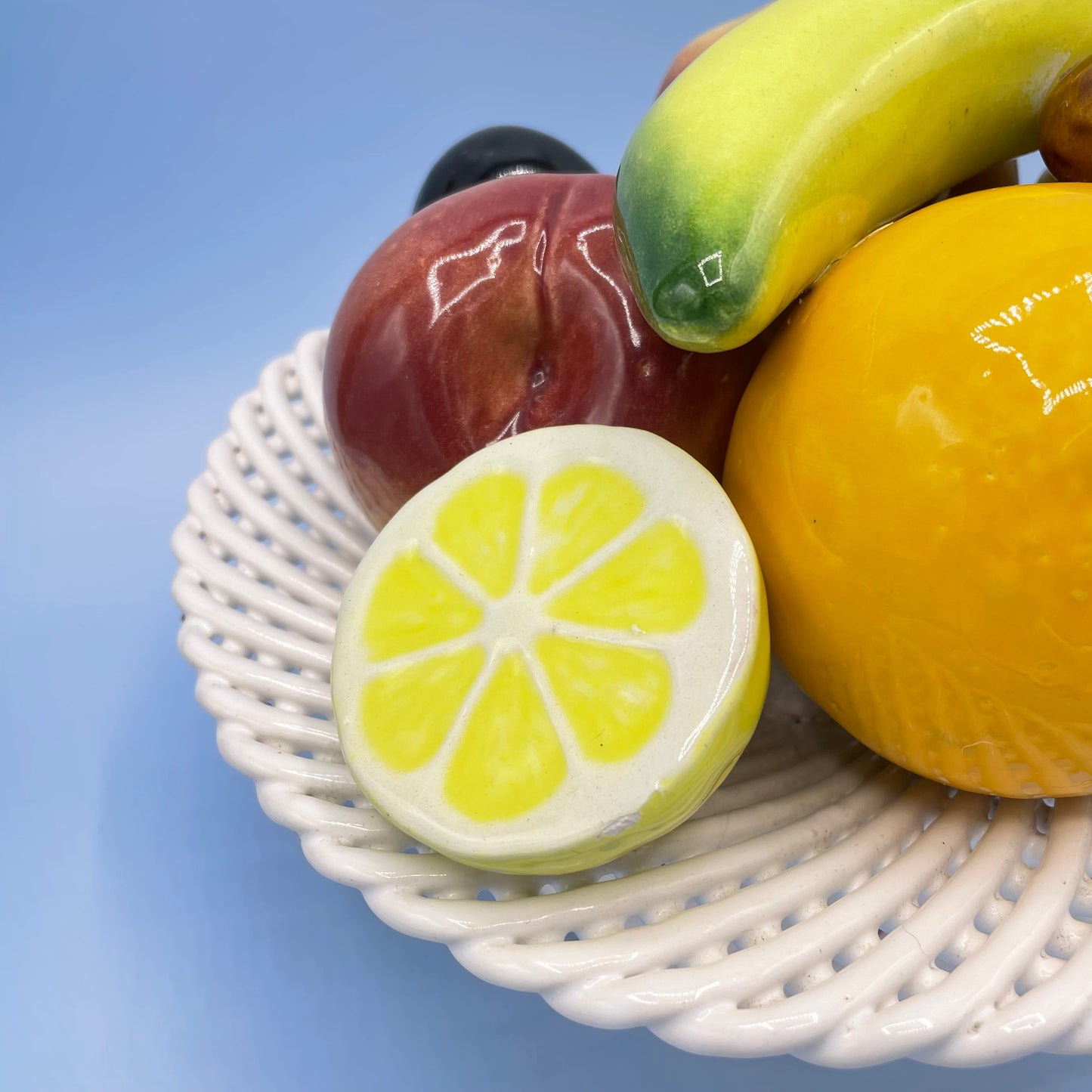 Faux Fruit Display Lattice Dish (Medium)