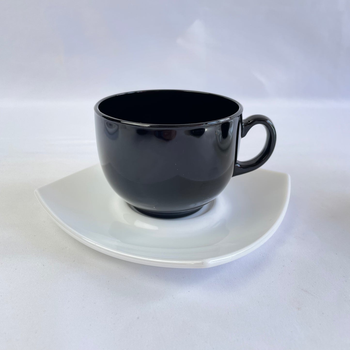 Arcopal Tea Set Black & White