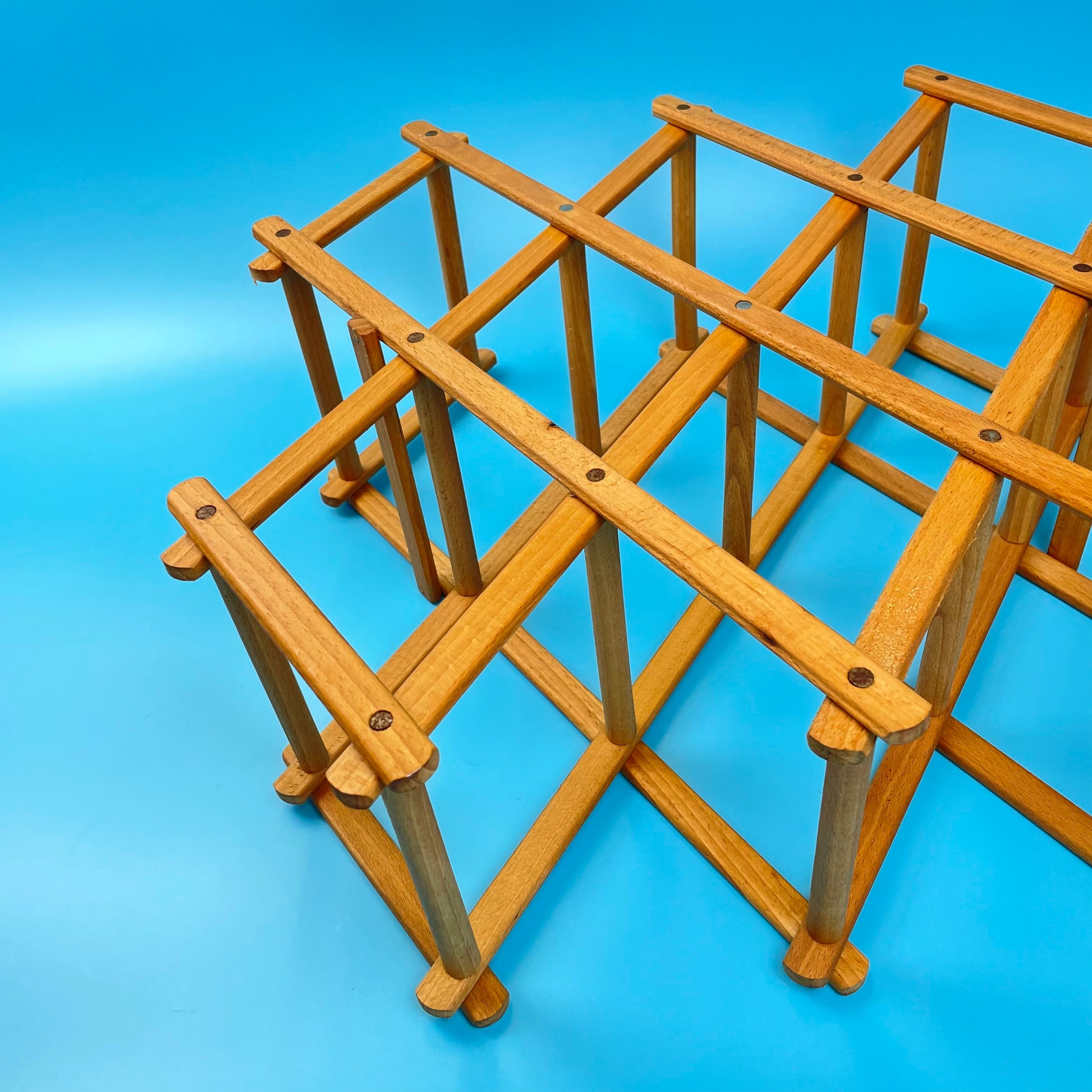 VIntage Accordion Wine Rack – Tort And Tiger