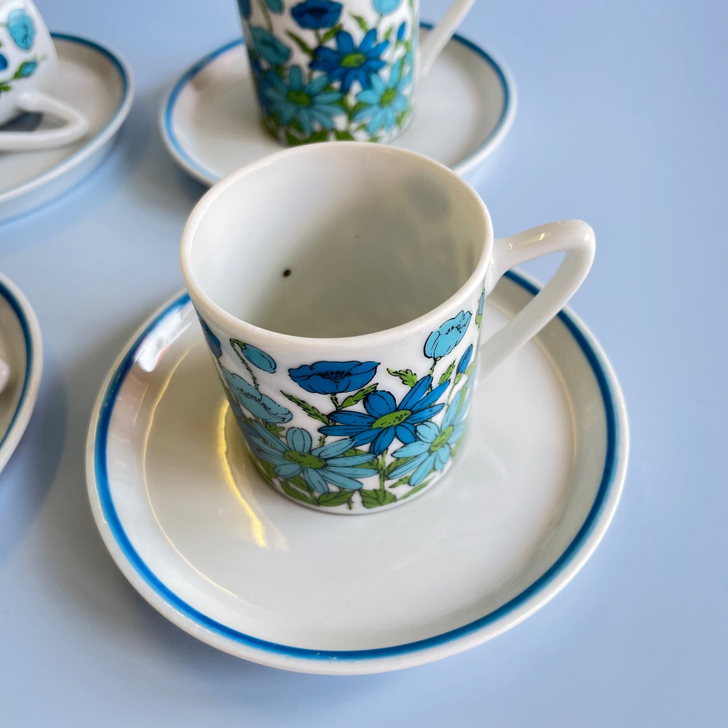 Espresso Cups & Saucers With Vintage Floral Print Blue x 4