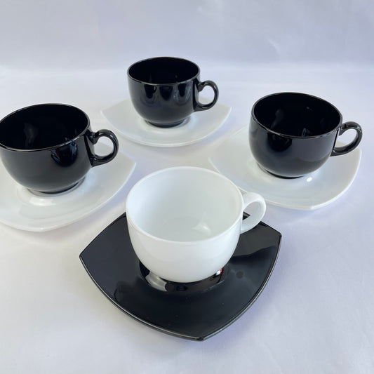 Arcopal Tea Set Black & White