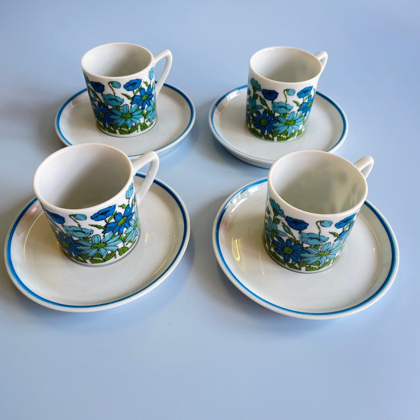 Espresso Cups & Saucers With Vintage Floral Print Blue x 4